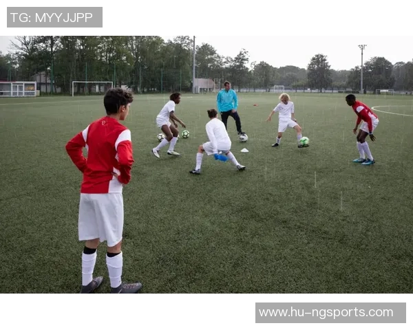 邵阳足球培训学校助力青少年成长打造足球梦想的摇篮与未来