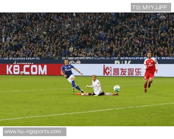 足球跪地滑技巧解析与实战应用提升球员表现的关键要素